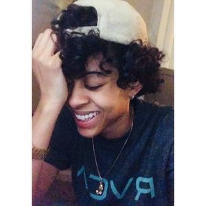 Meet your Posher, Amber